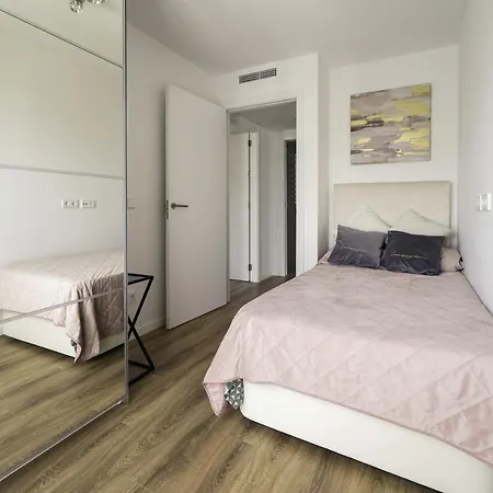 Apartamento Sunsets And The Pool In Barcelona