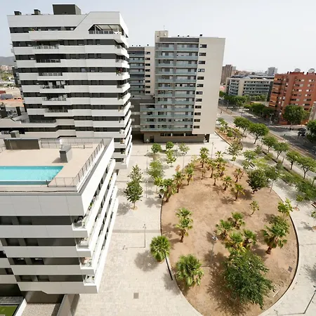 Sunsets And The Pool In Barcelona Apartamento