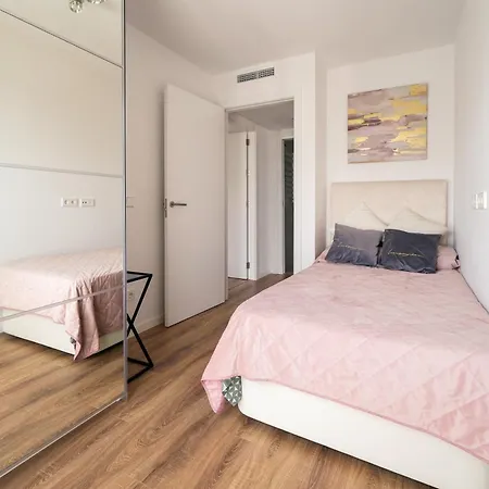 Sunsets And The Pool In Barcelona Apartamento Cornellá de Llobregat