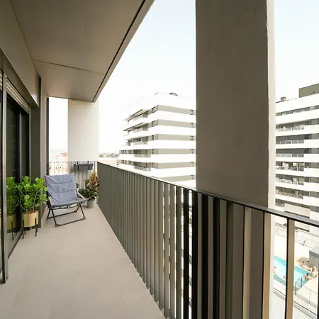 Apartamento Sunsets And The Pool In Barcelona Cornellá de Llobregat