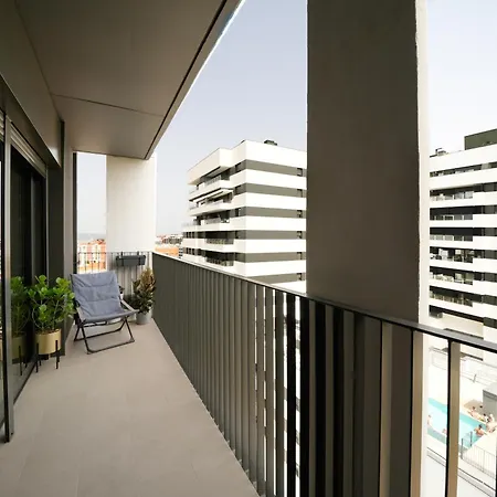 Apartamento Sunsets And The Pool In Barcelona Cornellá de Llobregat